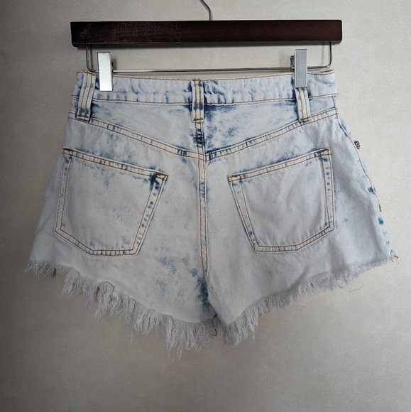 HT Denim Ultra Hi-Rise Shorts - Picture 9 of 10